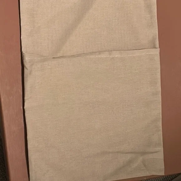 Gucci Cream Fabric Dust Bag - Picture 2 of 2